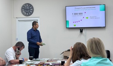 Представители Группы Компаний «Фармбиомед» организовали рабочую встречу с агрономами Группы Компаний «Горкунов».
